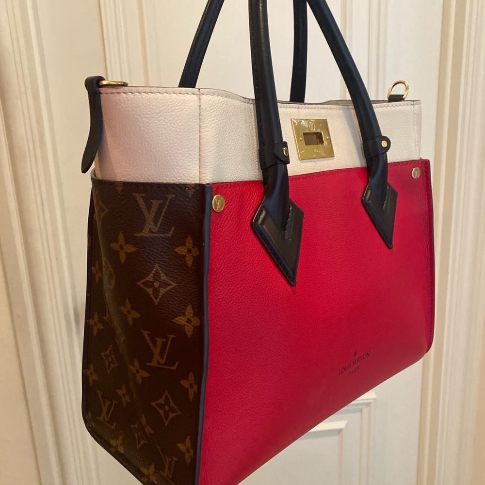 Louis Vuitton Handbag - Picture 1 of 10